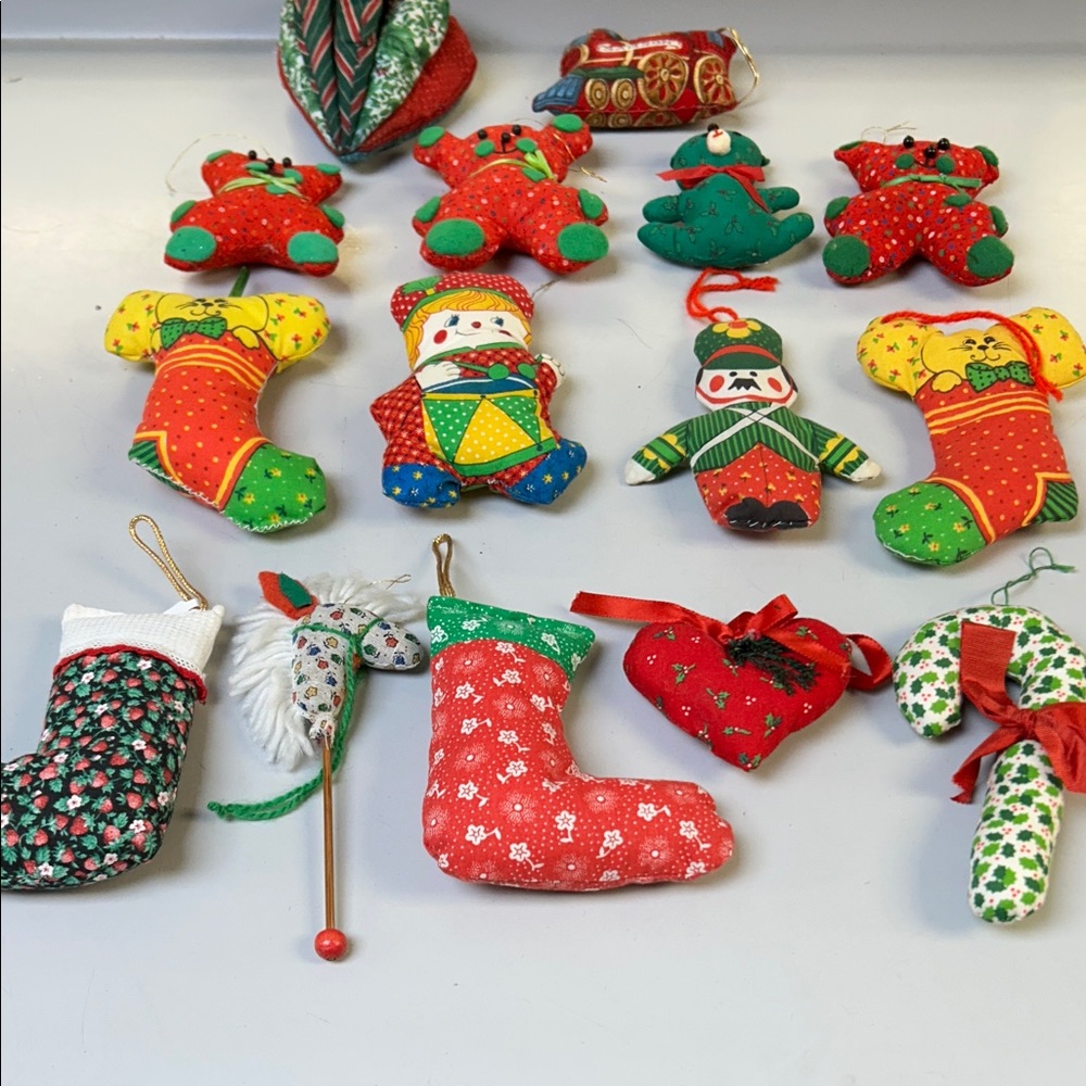 15 pcs 1960s-90s Fabric Ornaments vintage Christmas Retro Holiday Decor Cottage